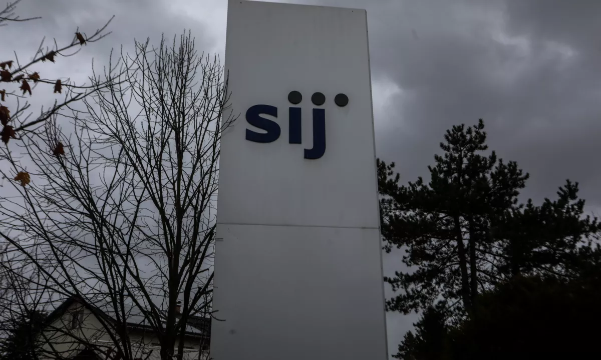 Sij nadaljuje pogovore z bankami o refinanciranju dolga