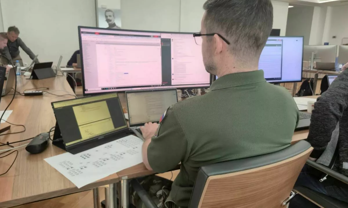 Ministrstvo za obrambo zaključilo nacionalno vajo Kibernetska trdnjava 2025