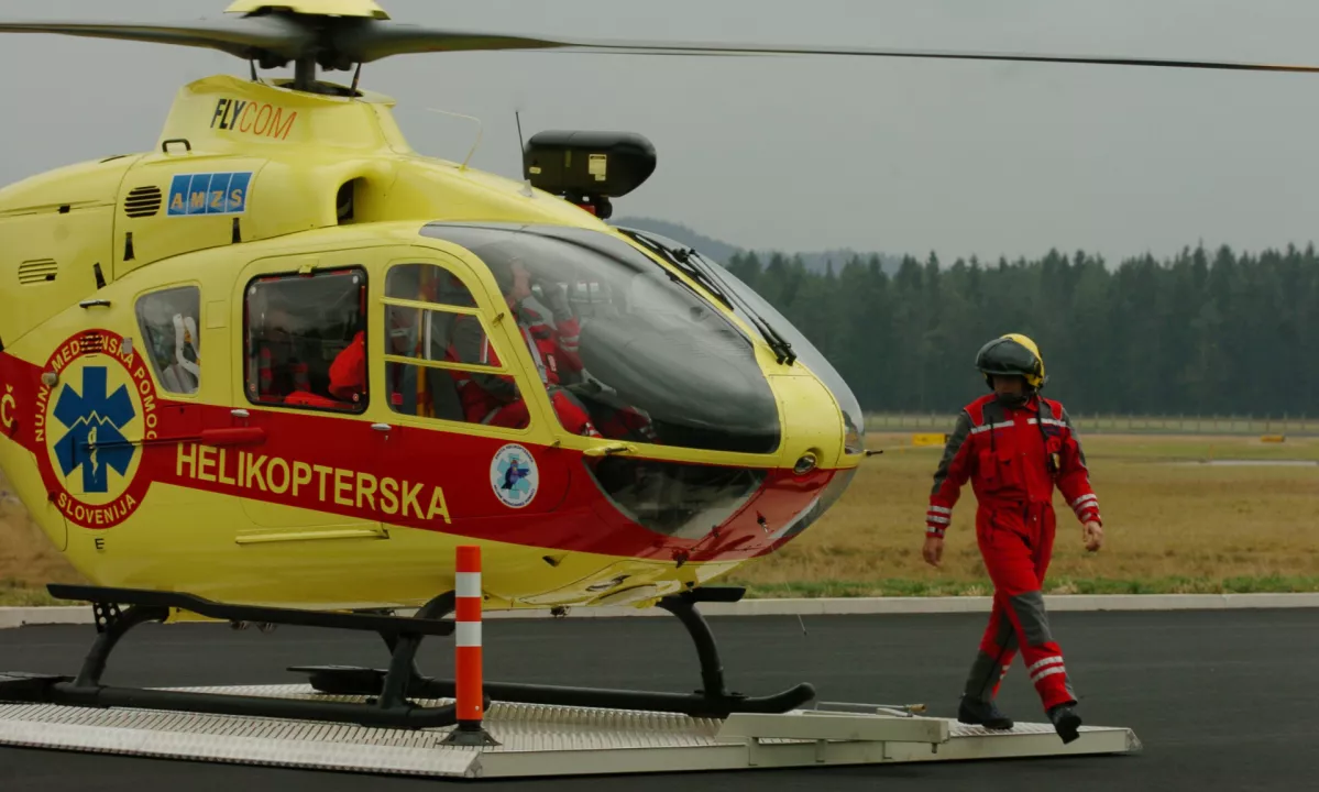 KPK bo zahtevala revizijo nakupa helikopterjev, minister pa bo podpisal pogodbo z Leonardom
