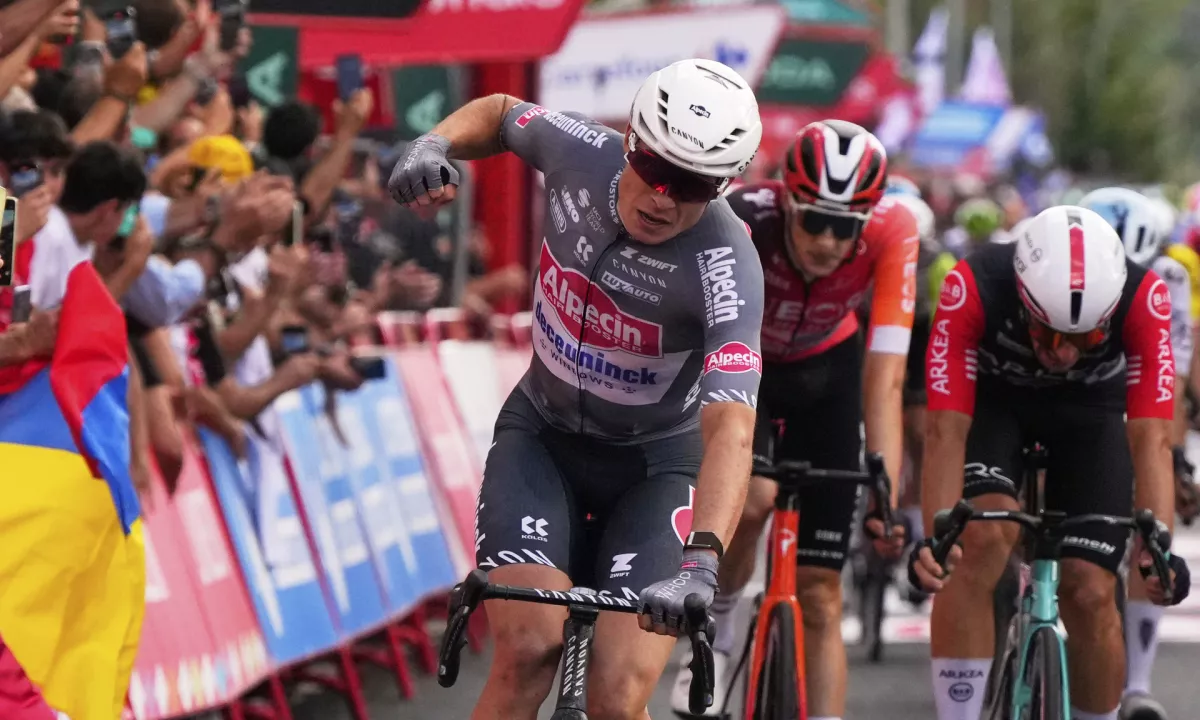 Jasper Philipsen zmagal v 19. etapi Vuelte, Vingegaard ostaja v vodstvu