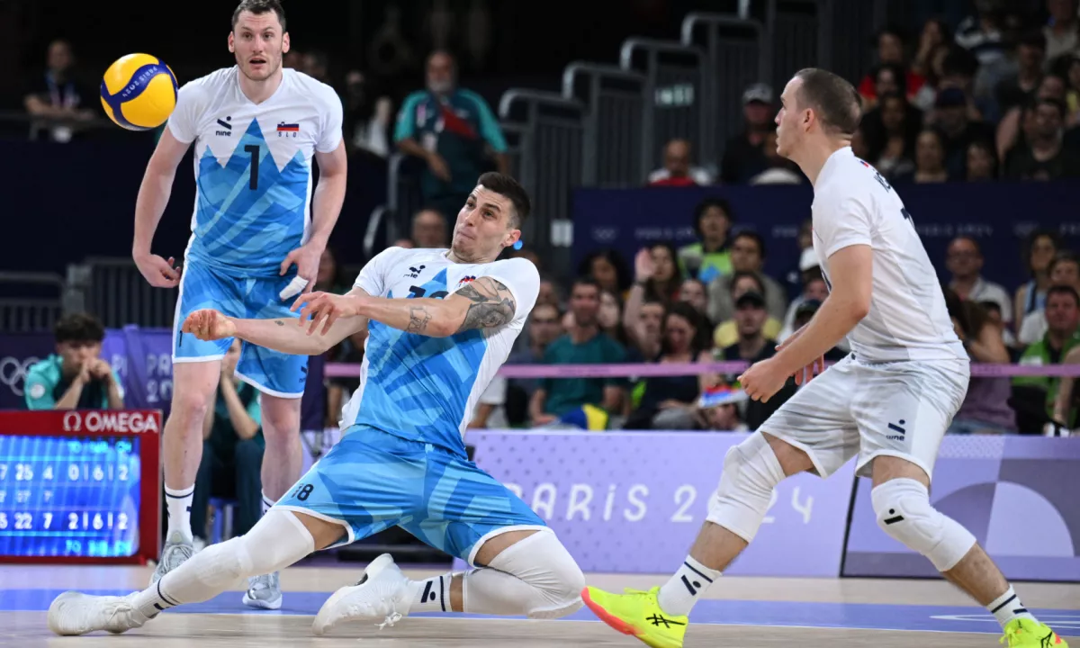 Slovenski odbojkarji do prepričljive zmage nad Čilom za uvod SP