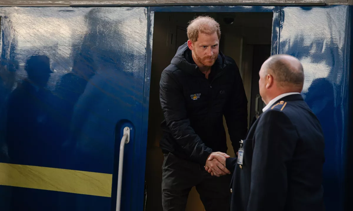 Ukrajino obiskal tudi princ Harry