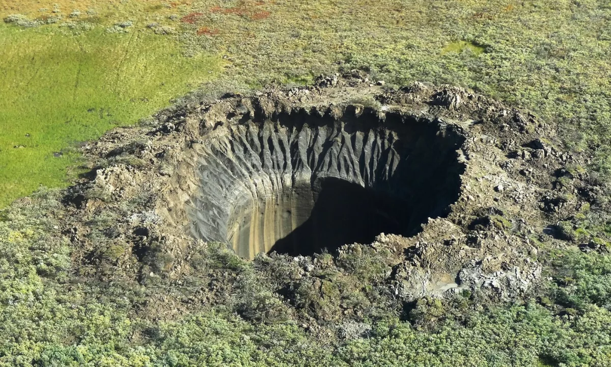 V Sibiriji že več kot desetletje raziskujejo skrivnostne kraterje