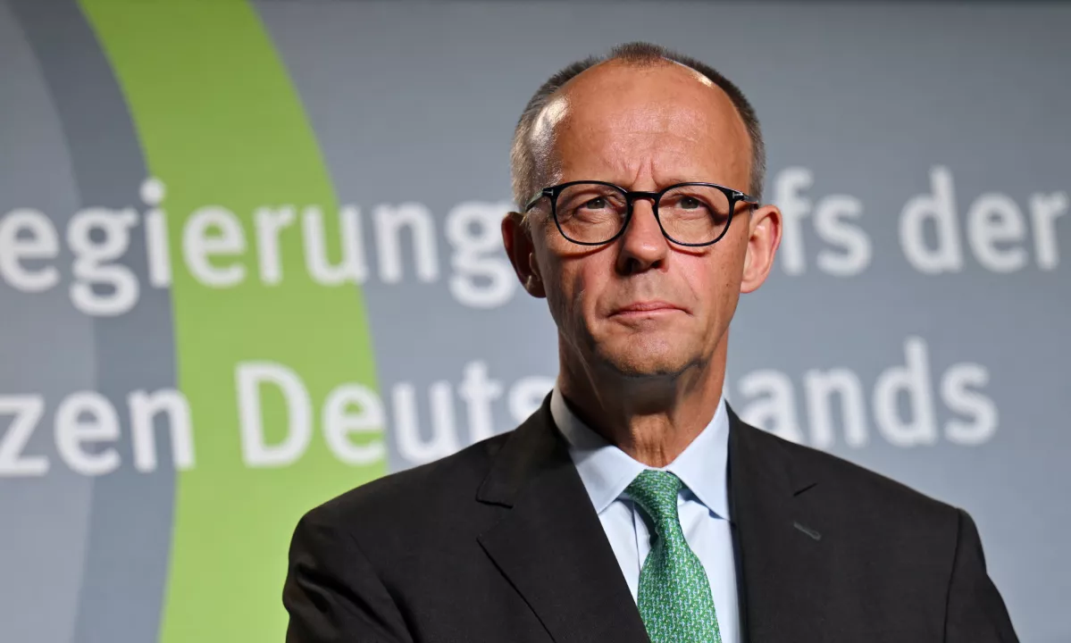 Merz predlaga uporabo zamrznjenih ruskih sredstev za pomoč Ukrajini