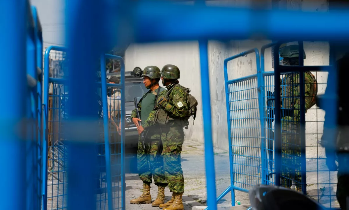 V nasilju v ekvadorskem zaporu umrlo najmanj 17 zapornikov