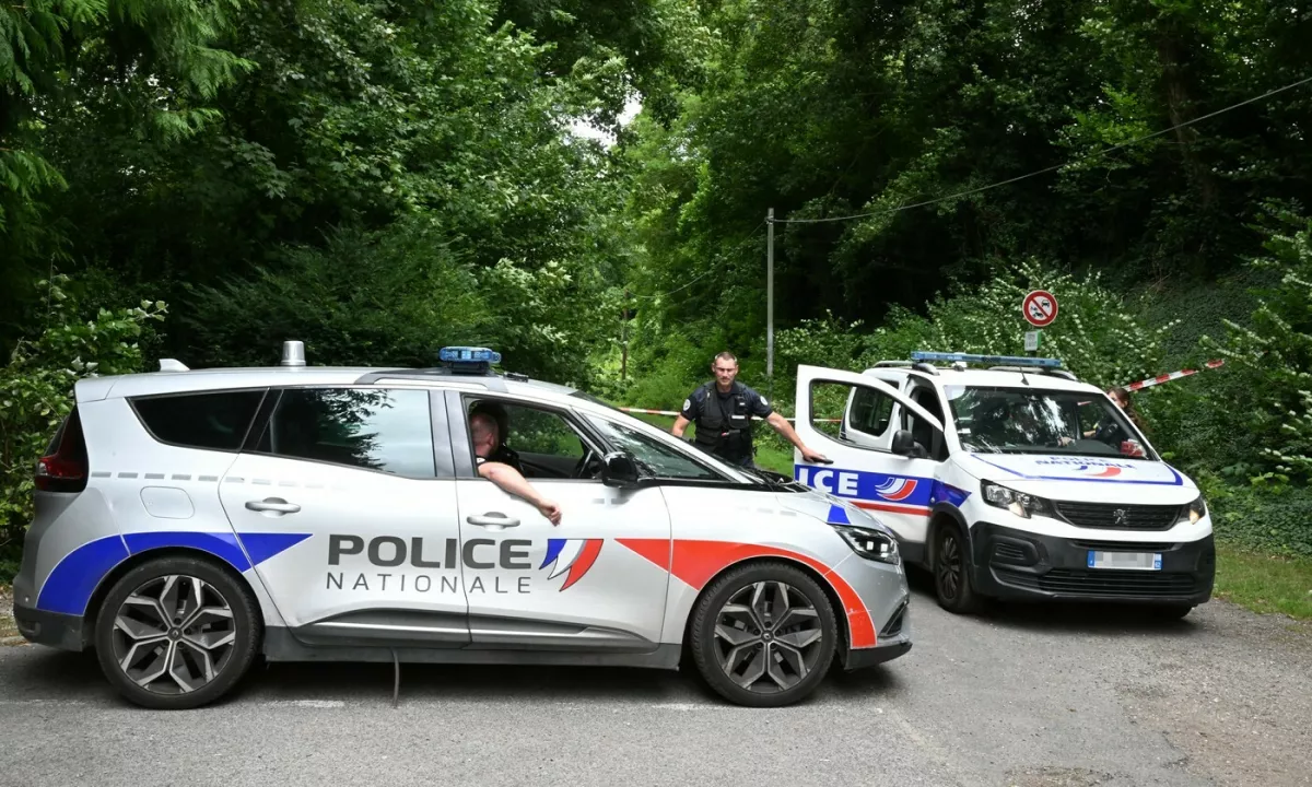 Francoz obsojen na 30 let za umor srednješolke pred 30 leti