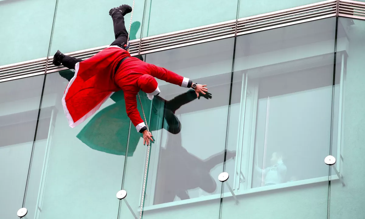 Gospodarska zbornica Slovenije predlaga prostovoljno in davčno razbremenjeno božičnico