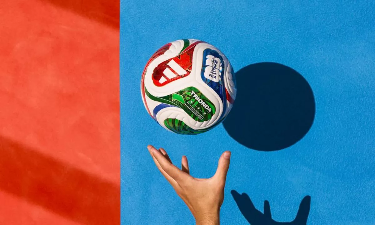 Fifa predstavila uradno žogo Trionda za svetovno prvenstvo 2026