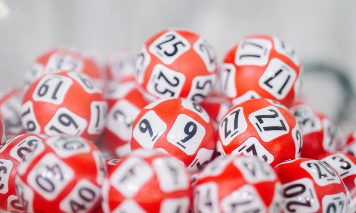 Nemec po pol leta ugotovil, da je na loteriji zadel 15 milijonov evrov