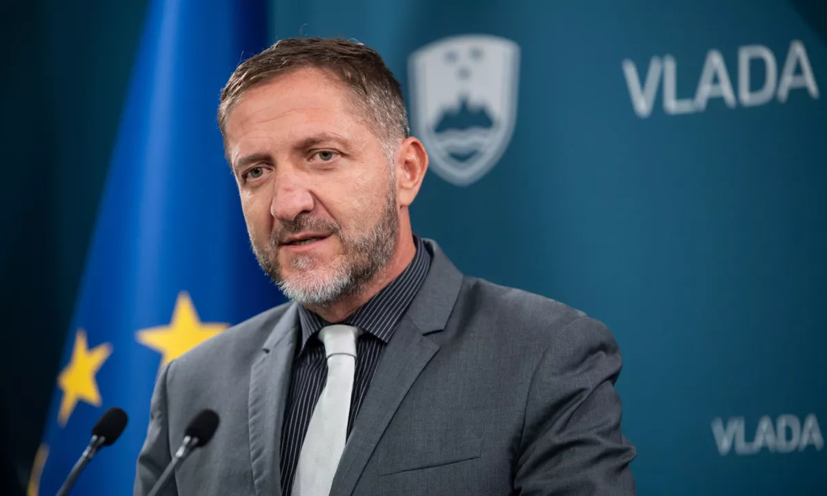 Primanjkljaj v javnih financah Slovenije v drugem četrtletju znašal 2,9 odstotka BDP