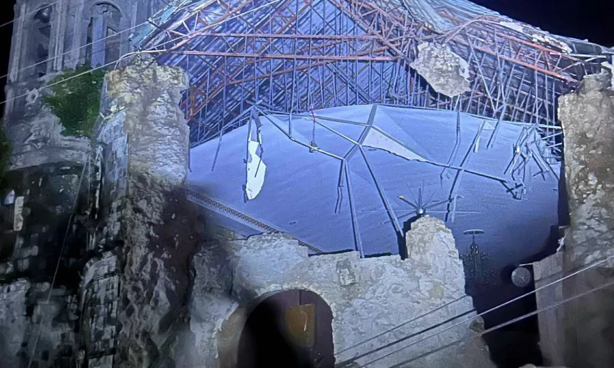 Filipine stresel potres z magnitudo 6,9, umrlo najmanj pet ljudi