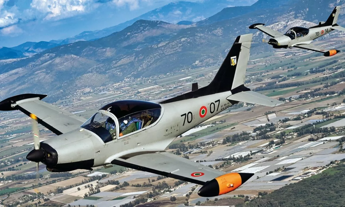 V strmoglavljenju vojaškega letala v Italiji umrla dva pripadnika zračnih sil