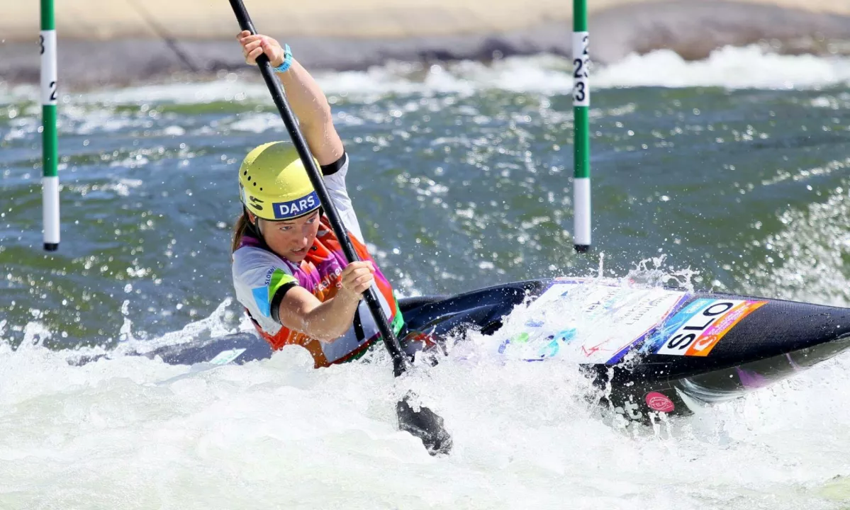 Kauzer šesti, Hočevarjeva deseta na svetovnem prvenstvu v slalomu v Penrithu