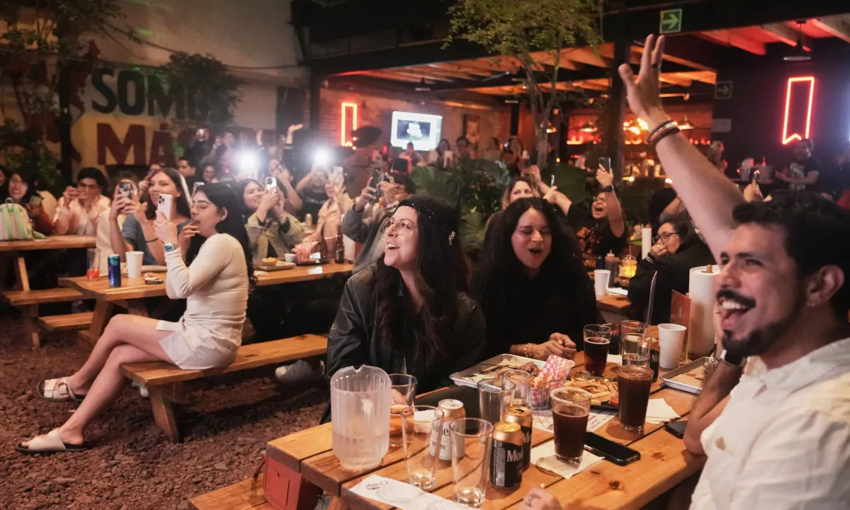 Taylor Swift izdala nov album in napovedala glasbeni film