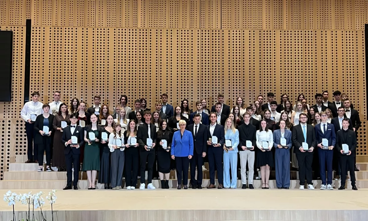 Tradicionalni sprejem najtrofejnejših maturantov: letos jih je diamantnih 67