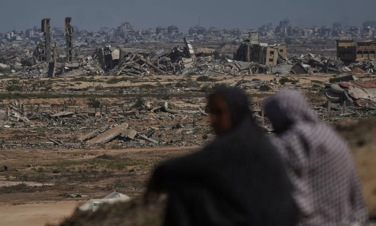 Izrael nadaljeval z napadi na Gazo kljub pozivu Trumpa k ustavitvi