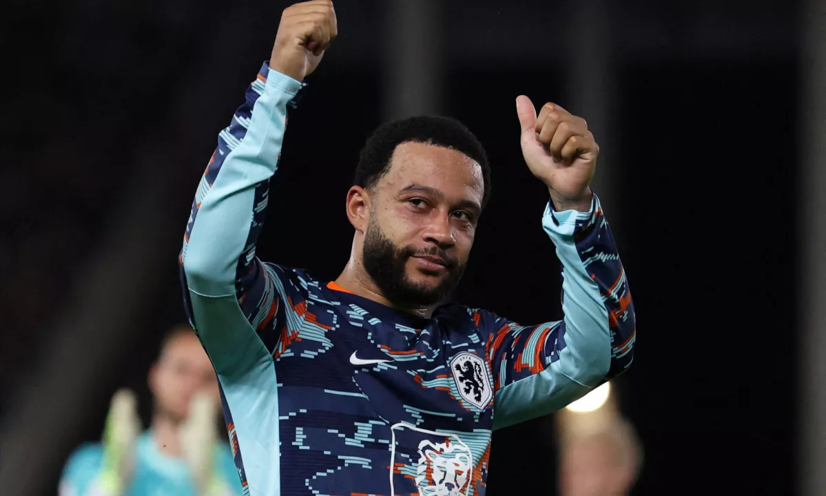 Depayju pred vstopom na letalo ukradli potni list