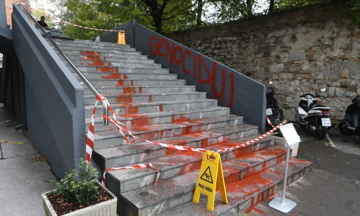 Fakulteto za strojništvo so napadli vandali