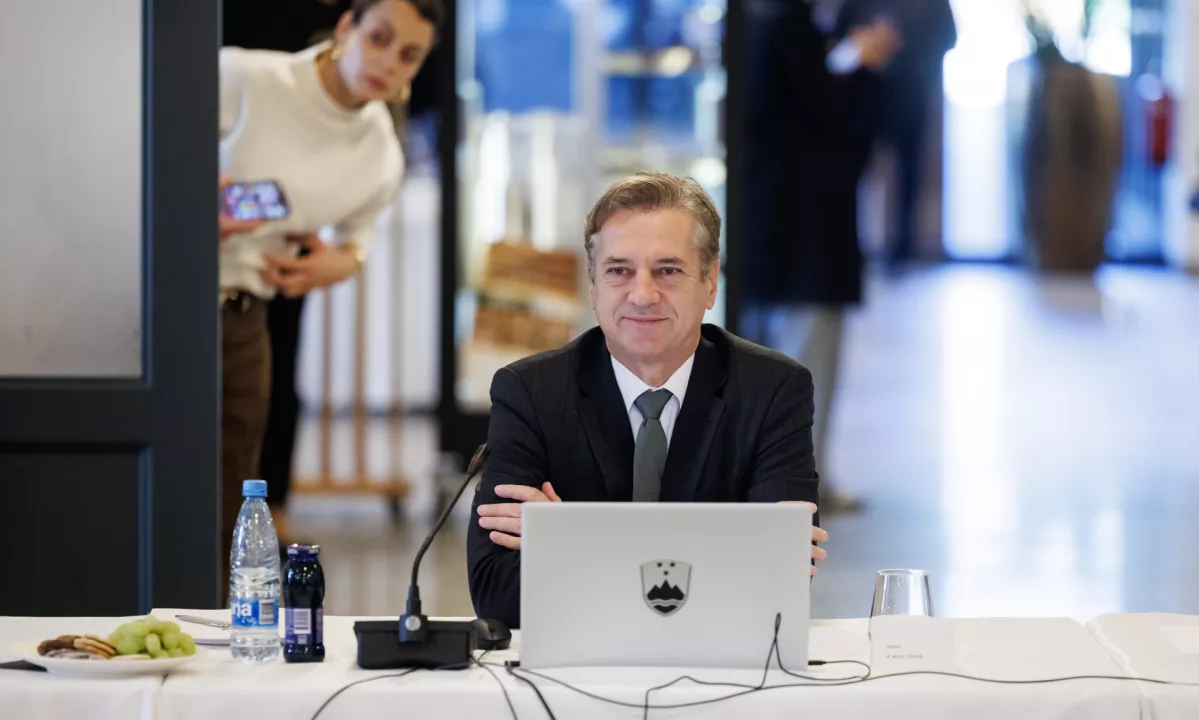 KPK v osnutku ugotovitev v zadevi Bobnar zožila očitke Golobu