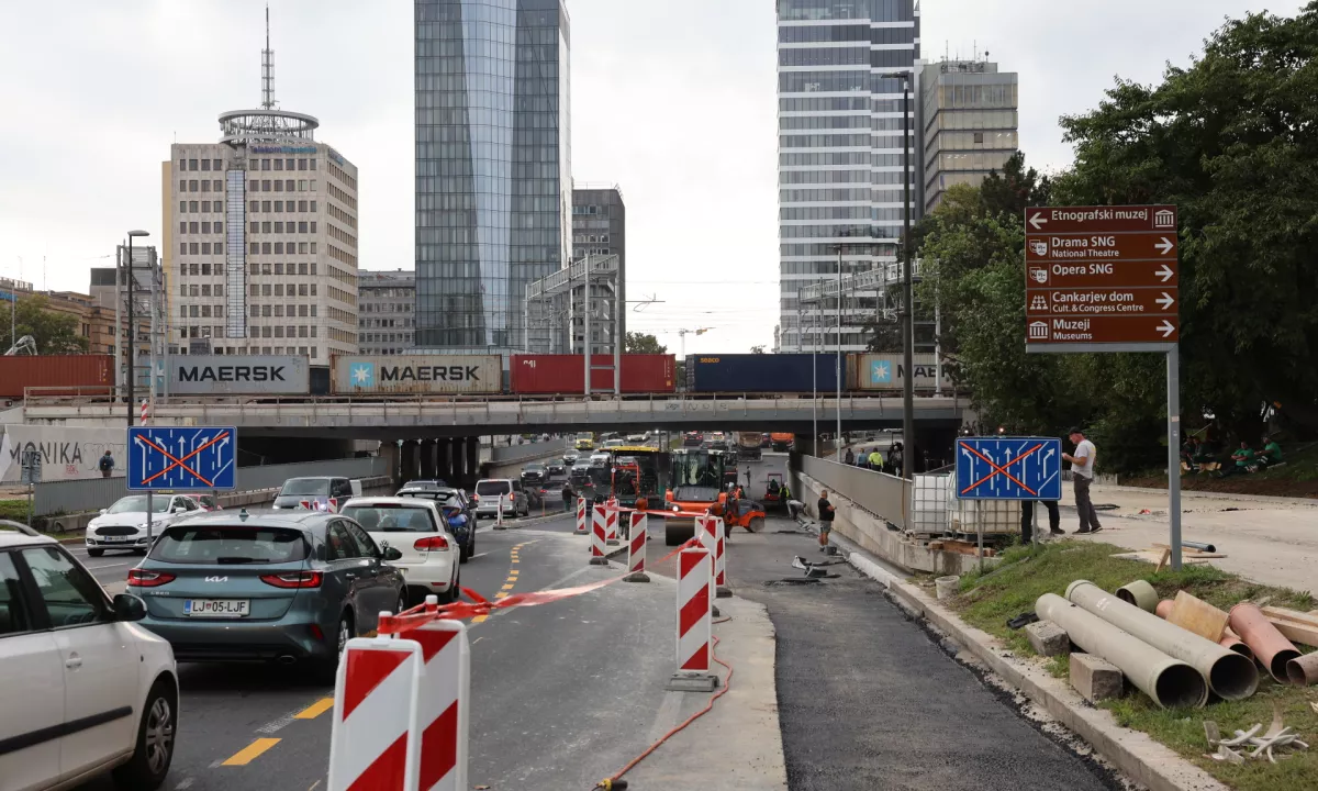 Policija pred zaprtjem Dunajske ceste: Izberite druge poti