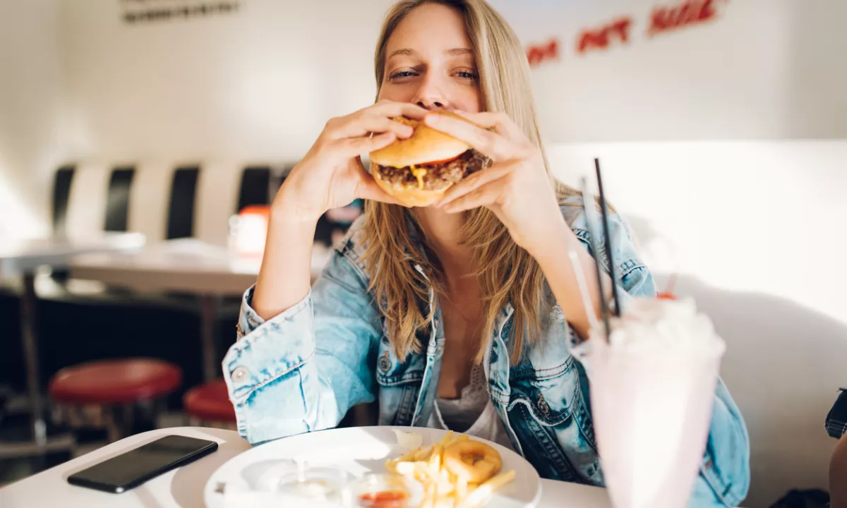 Težek spopad lahke industrije na primeru vegi burgerjev