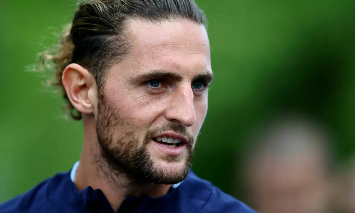 Francoz Rabiot nasprotuje, da bi z Milanom igral v Avstraliji