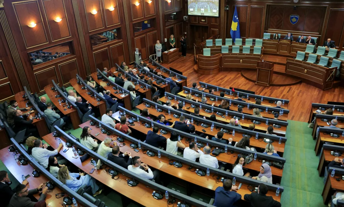Kosovo osem mesecev po volitvah še vedno brez konstituiranega parlamenta