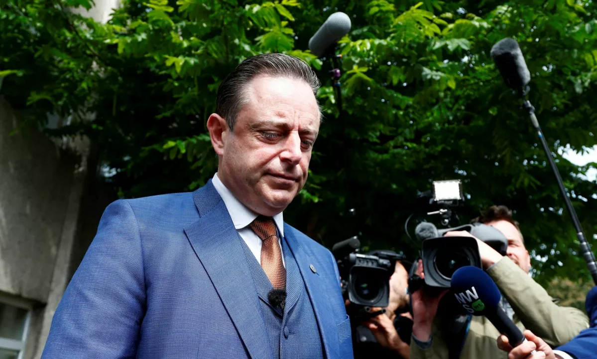 V Belgiji preprečen džihadistični napad z droni na politike, tarča naj bi bil tudi premier