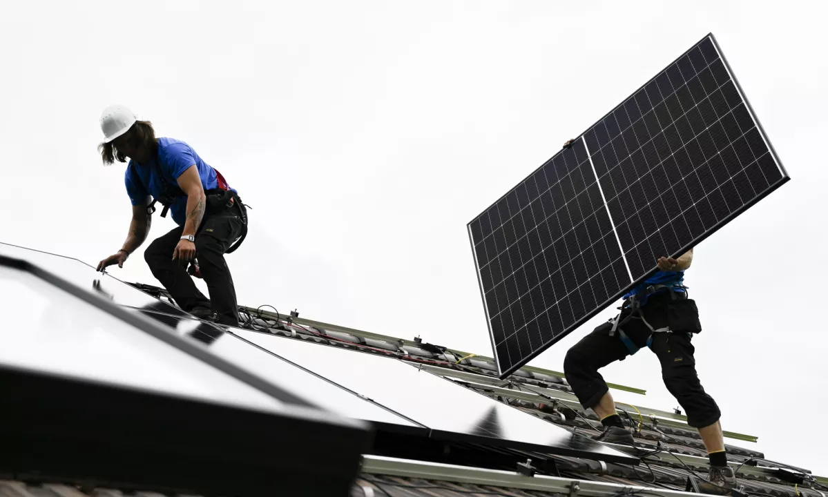 Dobavitelji elektrike pozivajo k rešitvi za stroške net meteringa