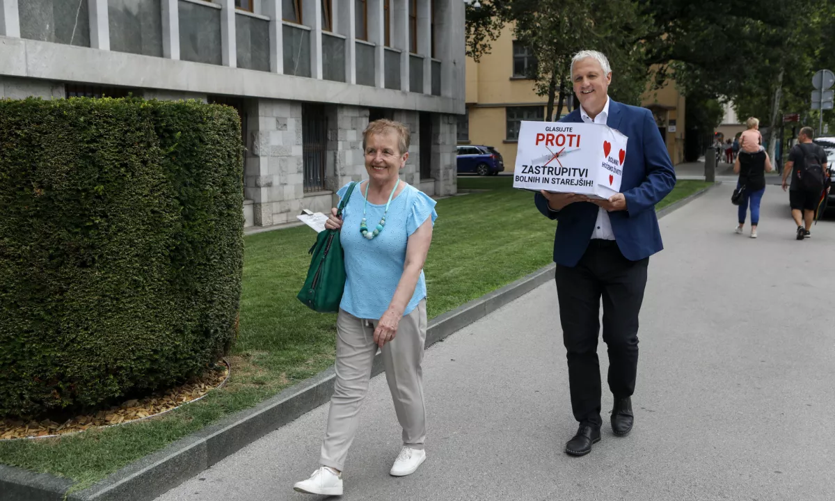 Referendum o pomoči pri prostovoljnem končanju življenja predvidoma 23. novembra