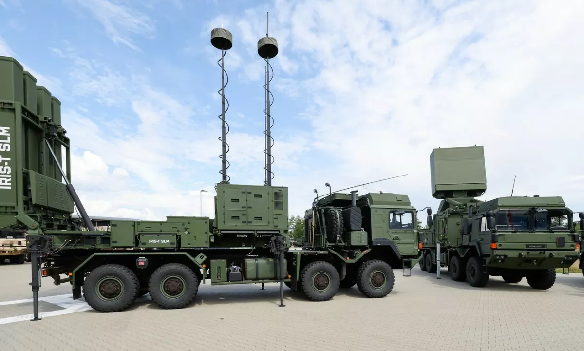 Vlada še brez pojasnil o sredstvih za protizračno obrambo v Ukrajini