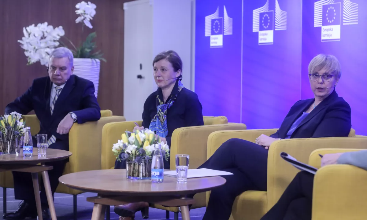 Evropska komisija razkrila vsebino dokumentacije o obisku Jourove v Sloveniji