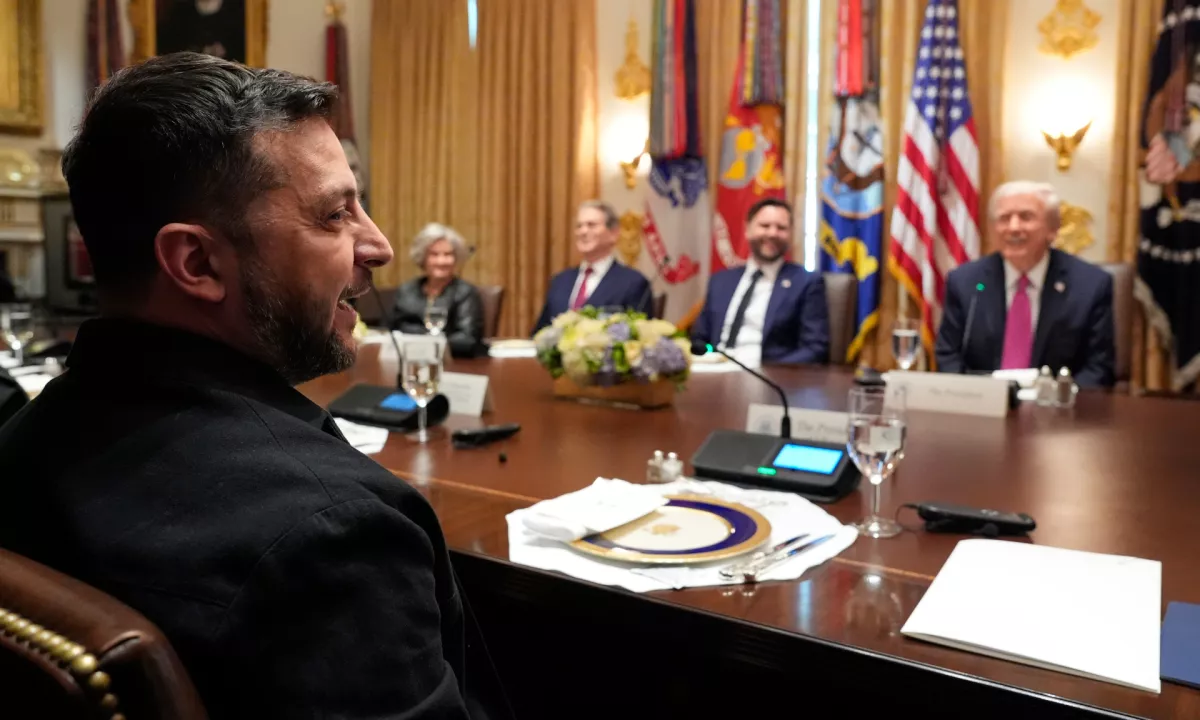 Zelenski se je pripravljen udeležiti srečanja med Trumpom in Putinom