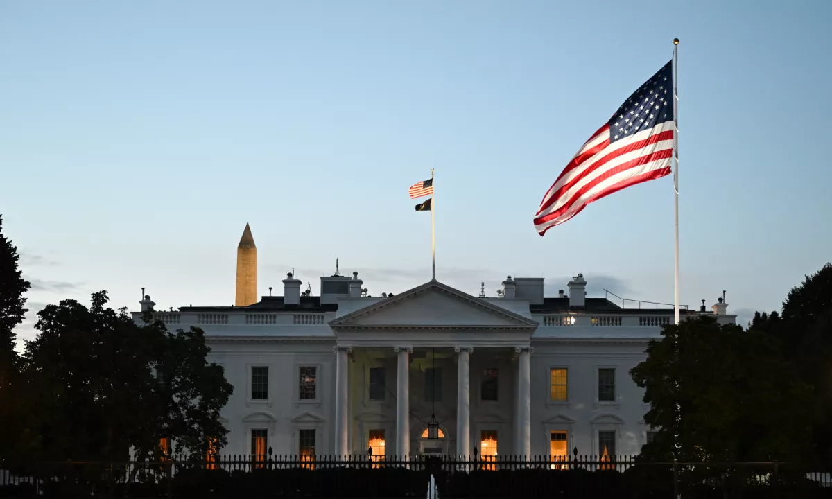 Donald Trump bo plesal. V Beli hiši začeli graditi novo plesno dvorano