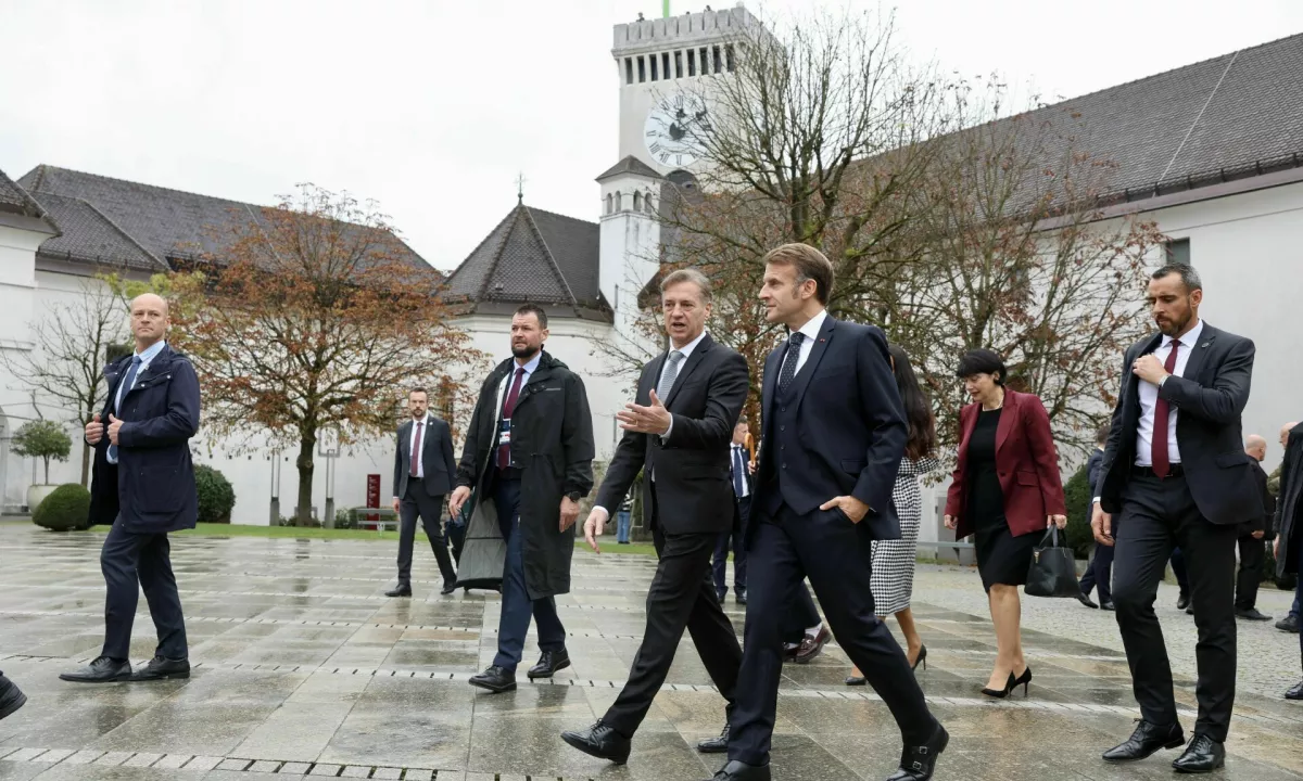 Macronov obisk v Luki Koper okrepil francosko-slovensko partnerstvo