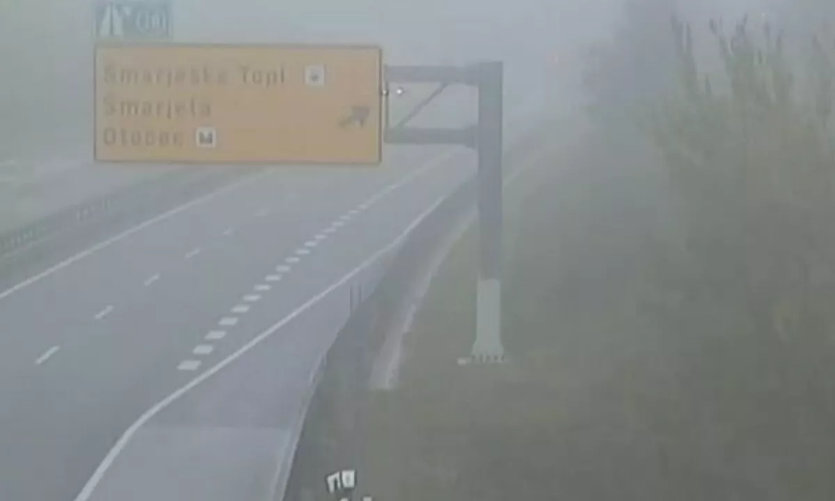 Dolenjska avtocesta zaprta proti Obrežju, nastal je zastoj