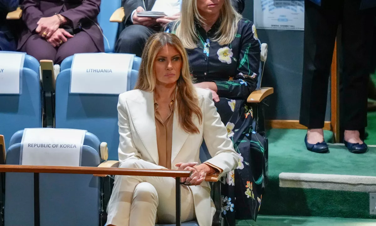 Oblikovalci kriptovalute za Melanio Trump obtoženi prevare