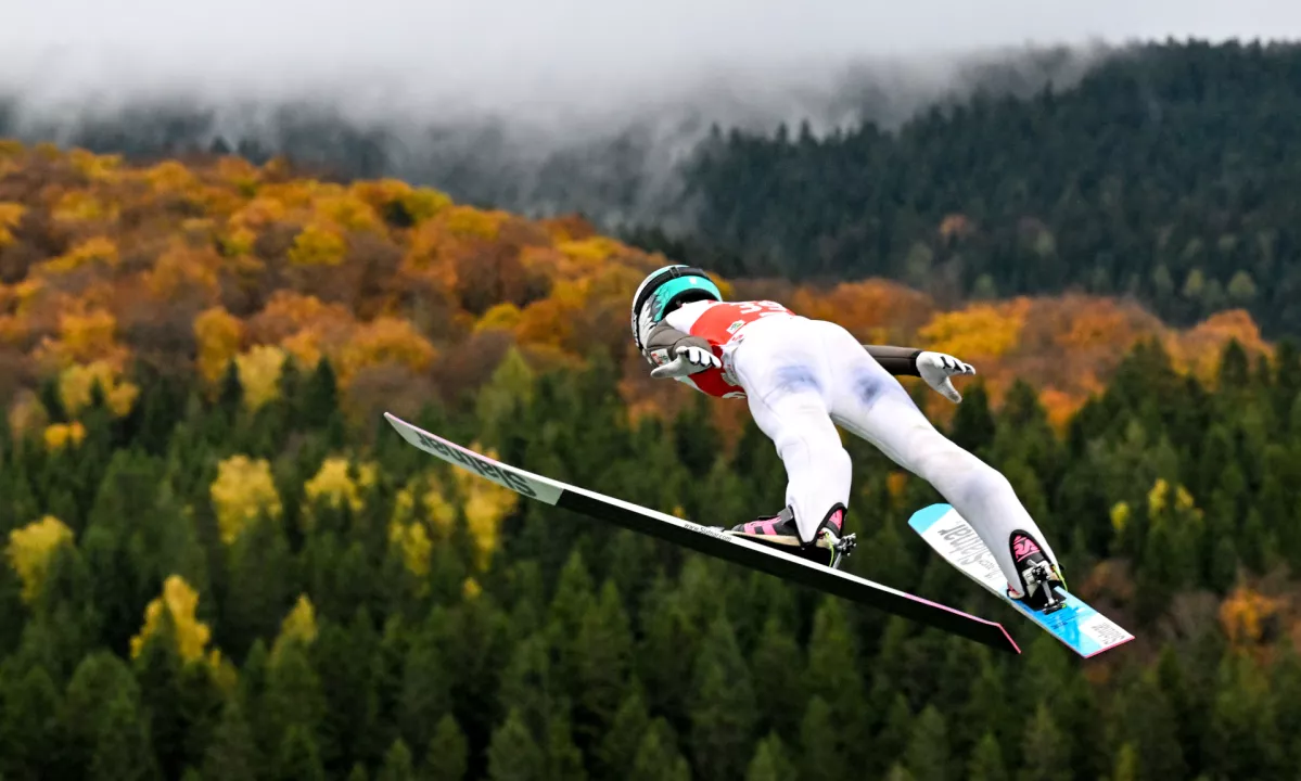 Slovenska mešana skakalna ekipa druga v Klingenthalu