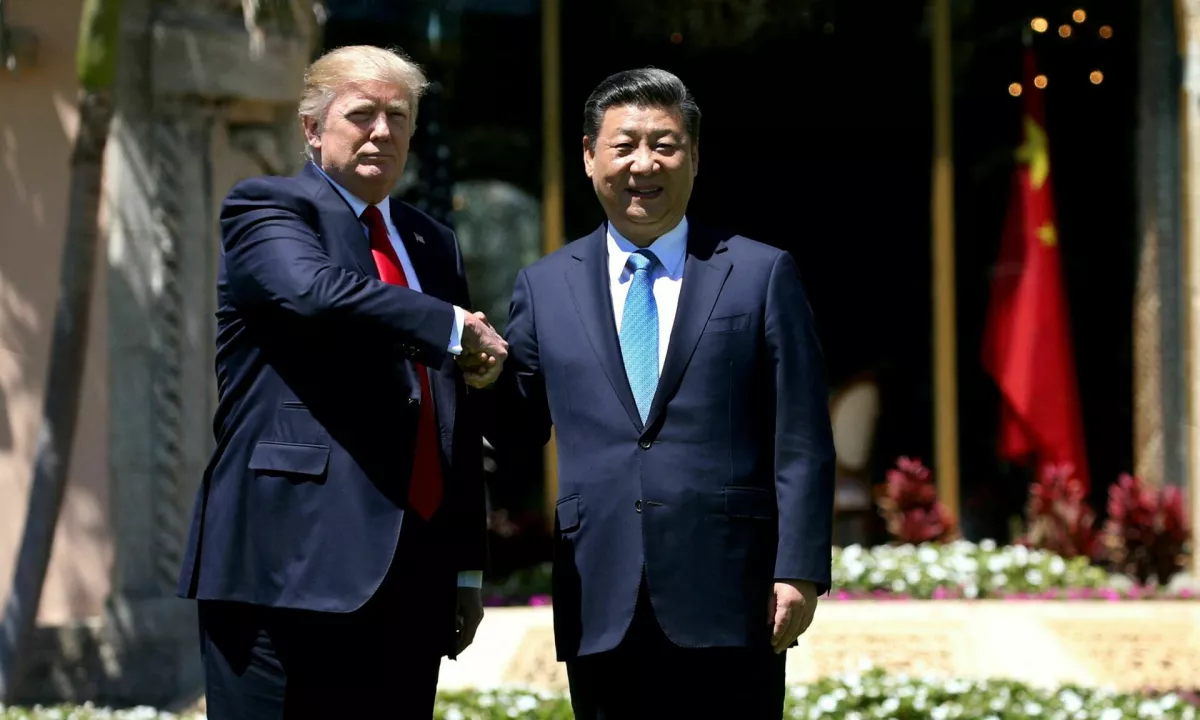 Donald Trump je po številnih grožnjah umaknil napovedane ukrepe in znižal carine Kitajski, ki ima v rokah boljše karte oziroma redke zemlje. &gt;&gt;&gt;