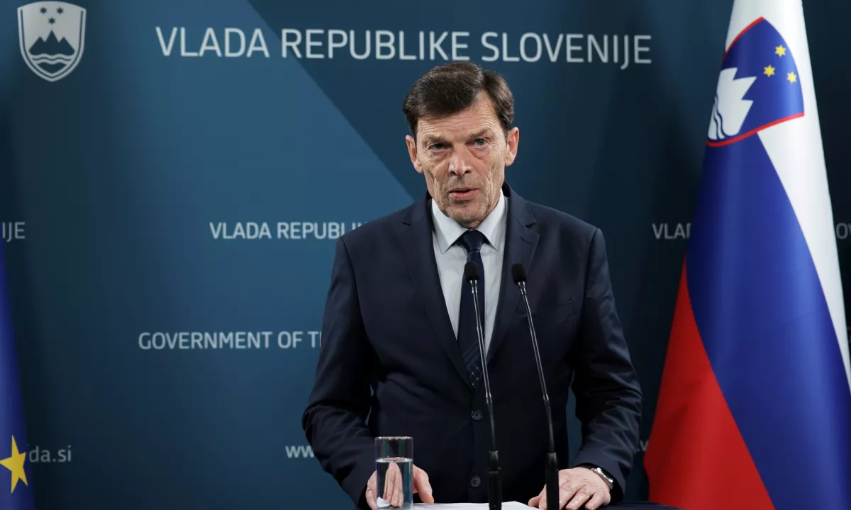 Minister Logaj: Šole bodo sporočile, če potrebujejo varnostnike