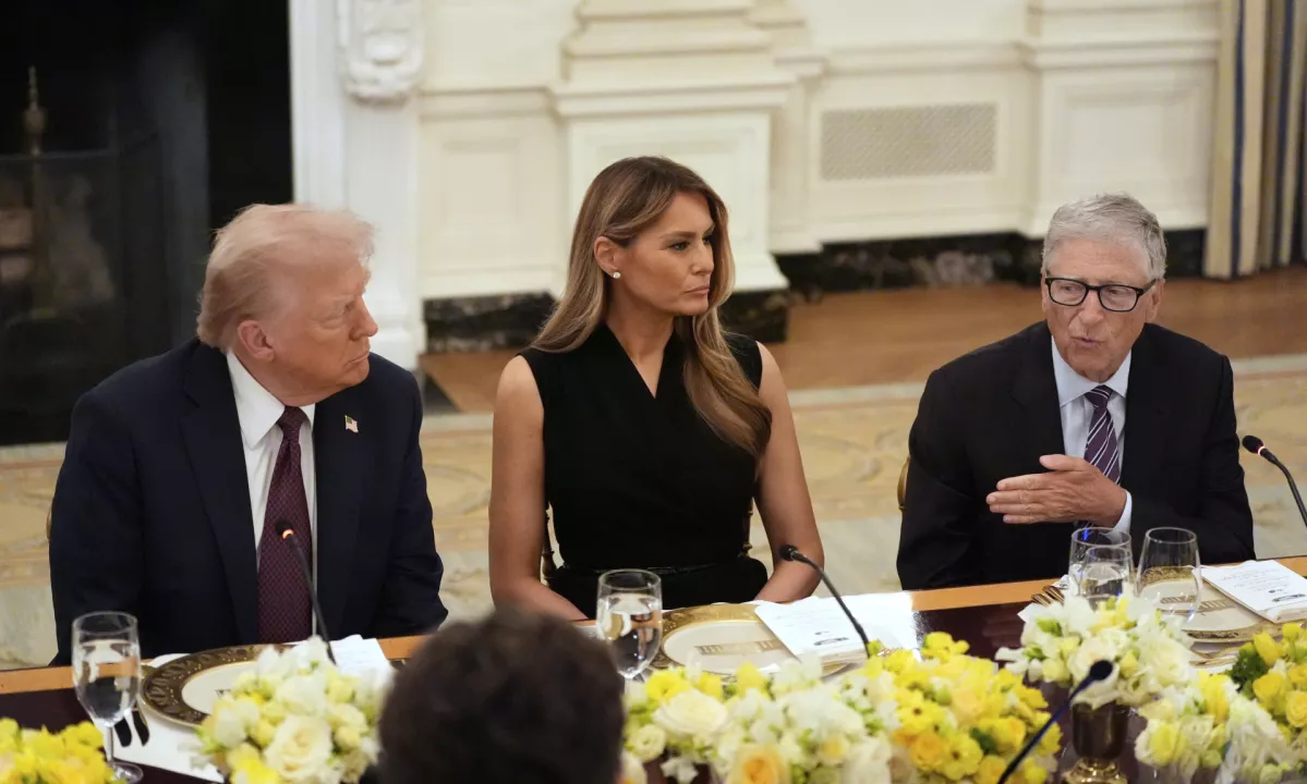 Trump po eseju Billa Gatesa razglasil zmago nad "prevaro" podnebnih sprememb