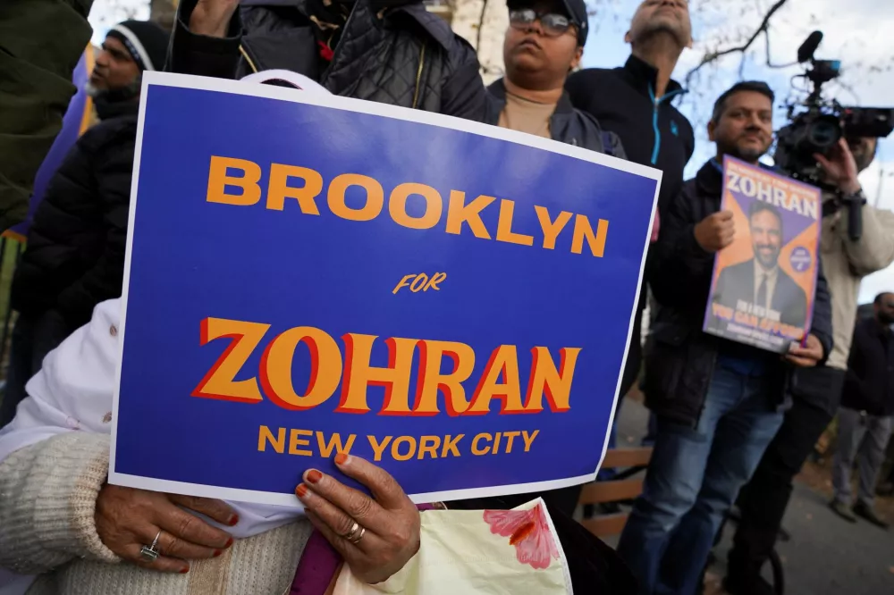Supporters of Democratic candidate for New York City mayor, Zohran Mamdani, attend a campaign event on the final weekend before the 2025 New York City mayoral Election in the Queens borough of New York City, U.S., November 1, 2025.  REUTERS/Ryan Murphy