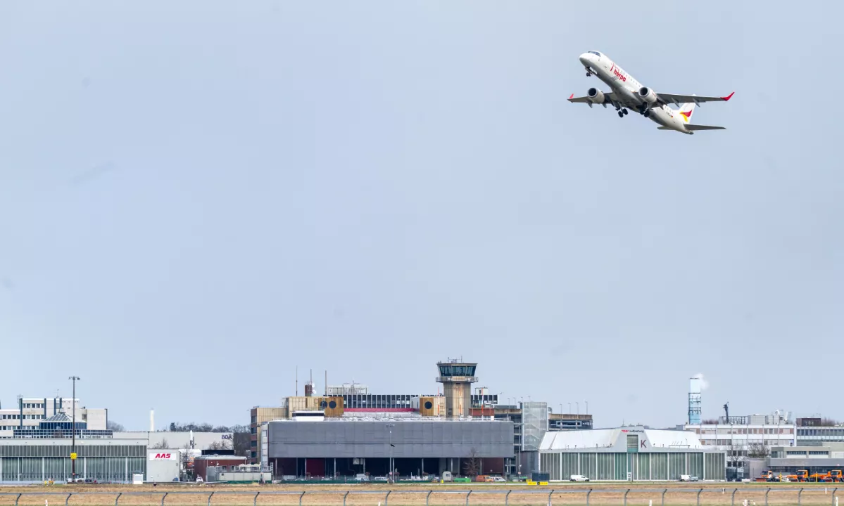 Zopet droni nad evropskimi letališči