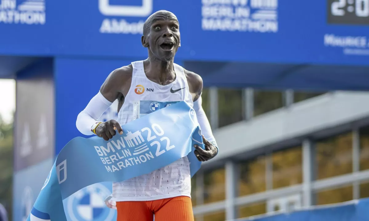 Eliud Kipchoge bo tekel maratone na vseh sedmih celinah v dobrodelne namene