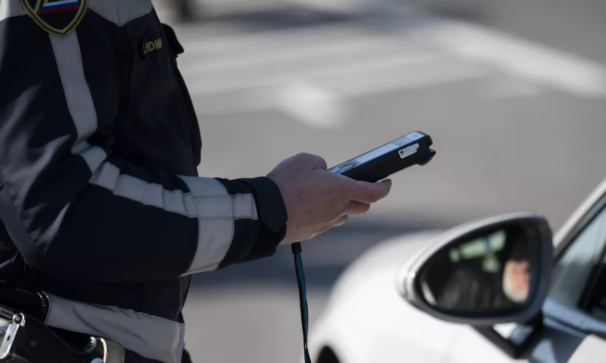 Zakonska določba, ki ureja preverjanje opitosti voznikov, je v nasprotju z ustavo