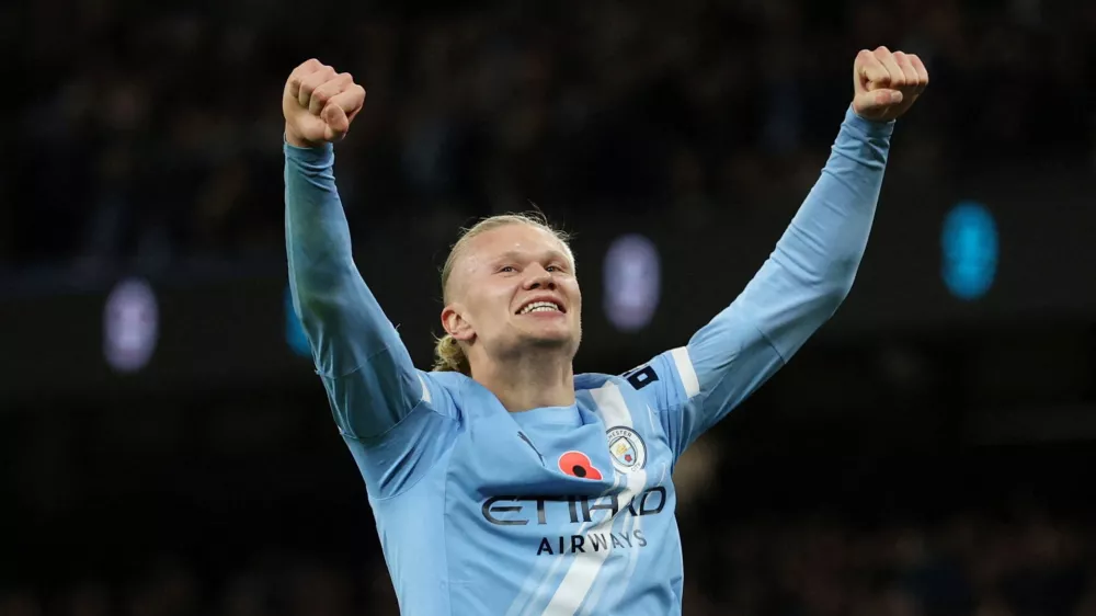 Soccer Football - Premier League - Manchester City v AFC Bournemouth - Etihad Stadium, Manchester, Britain - November 2, 2025 Manchester City's Erling Haaland celebrates scoring their second goal REUTERS/Phil Noble EDITORIAL USE ONLY. NO USE WITH UNAUTHORIZED AUDIO, VIDEO, DATA, FIXTURE LISTS, CLUB/LEAGUE LOGOS OR 'LIVE' SERVICES. ONLINE IN-MATCH USE LIMITED TO 120 IMAGES, NO VIDEO EMULATION. NO USE IN BETTING, GAMES OR SINGLE CLUB/LEAGUE/PLAYER PUBLICATIONS. PLEASE CONTACT YOUR ACCOUNT REPRESENTATIVE FOR FURTHER DETAILS..   TPX IMAGES OF THE DAY