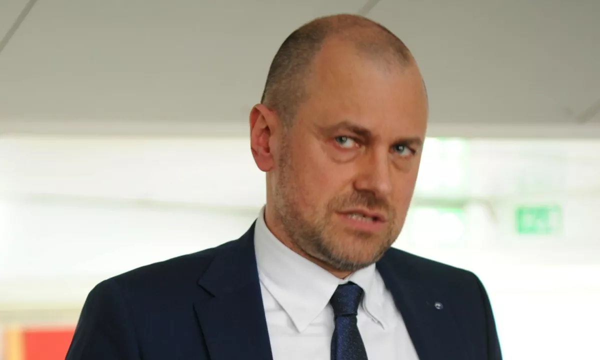 #NN
Lepa ideja, konec koncev, katera razvita država pa ne bi imela brezplačne delovne sile.