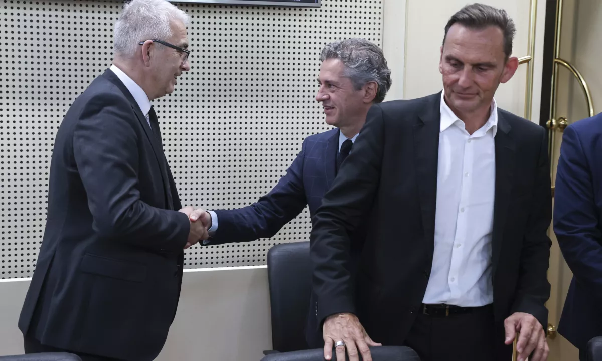 Kabinet premierja Goloba: Vlada dosledno spoštovala pravila o ESS