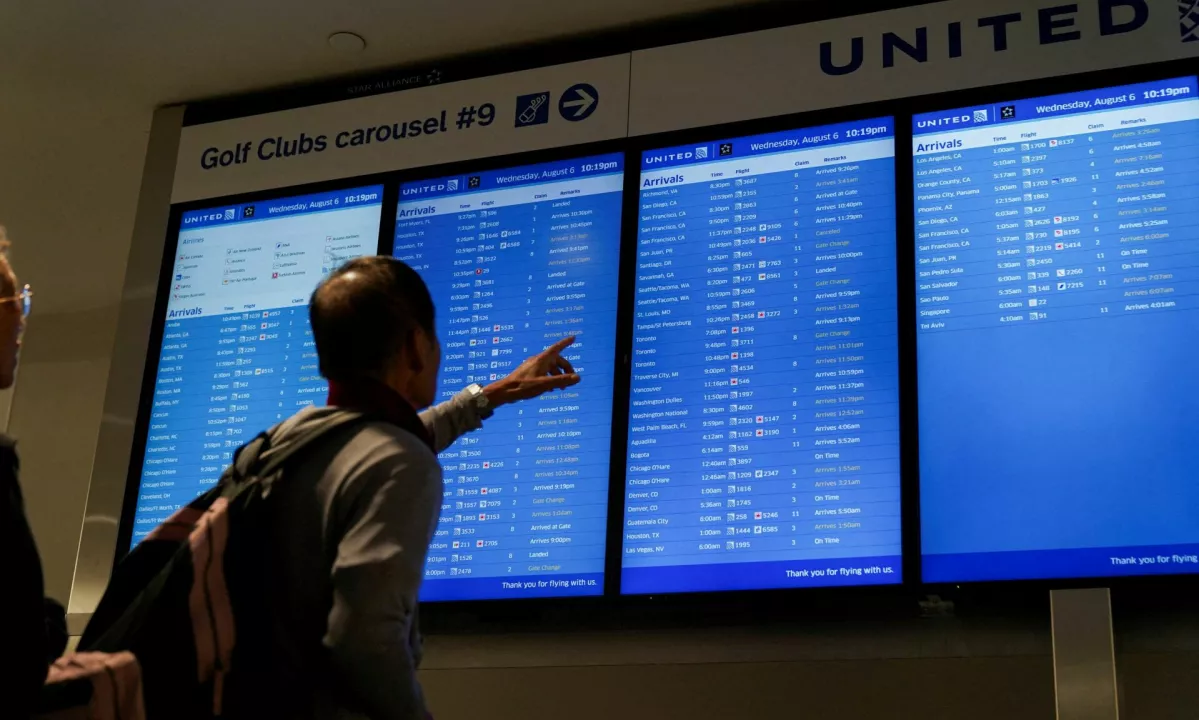 ZDA namerava zaradi prekinitve financiranja vlade ukiniti več tisoč letov