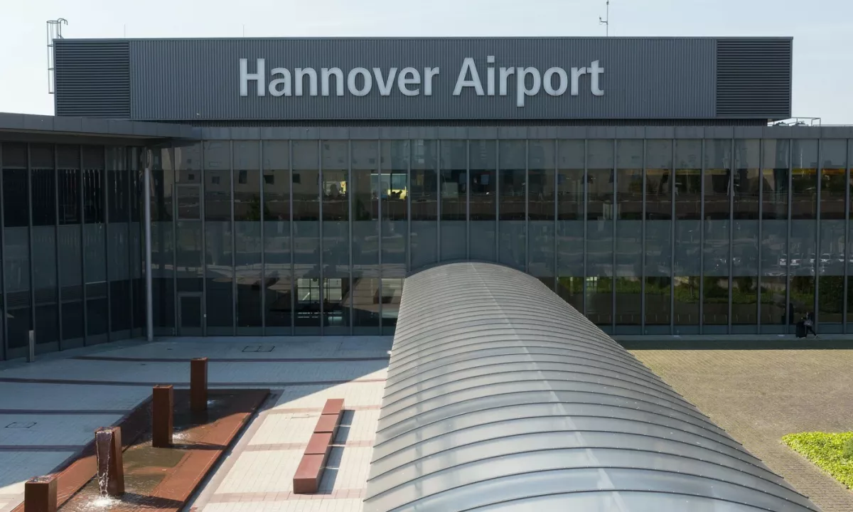 Zaradi drona spet ustavili lete na nemškem letališču